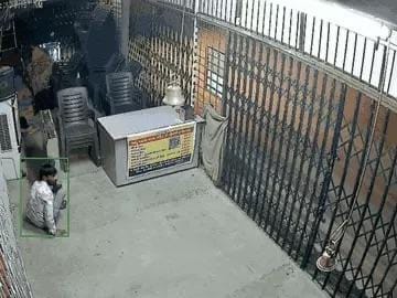 ખાટુ શ્યામ મંદિરમાં ચોરી, CCTV
