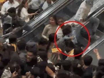 લાલો' ફિલ્મના કલાકારો પહોંચતા જ રાજકોટના ક્રિસ્ટલ મોલમાં અફરાતફરી