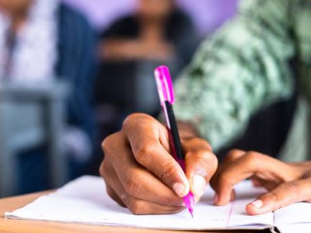 ગુજરાતમાં ફરી એકવાર પેપર લીક!