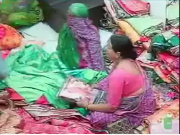 રાજકોટ પટોળાની ચોરી કરનાર ચાર મહિલા ઝડપાઇ