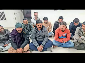ગોંડલના મોટાદડવામાંથી 10 પાનાપ્રેમીની અટકાયત