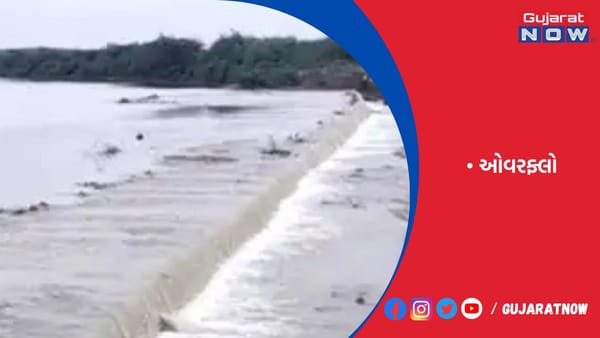 ખેડૂતોએ બાંધેલો મેથળા બંધારો ઓવરફ્લો