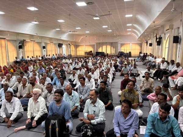 ૫૫૦ ખેડૂતોને આર્ટ ઑફ લિવિંગના વાસદ આશ્રમ ખાતે પરંપરાગત કૃષિ વિકાસ યોજનાની તાલીમ આપવામાં આવી