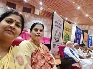 ભાજપના સાંસદોની વર્કશોપમાં મોદી પાછળ બેઠા