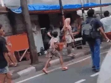 ઇન્ડોનેશિયામાં 7 માળની ઇમારતમાં આગ, 20નાં મોત